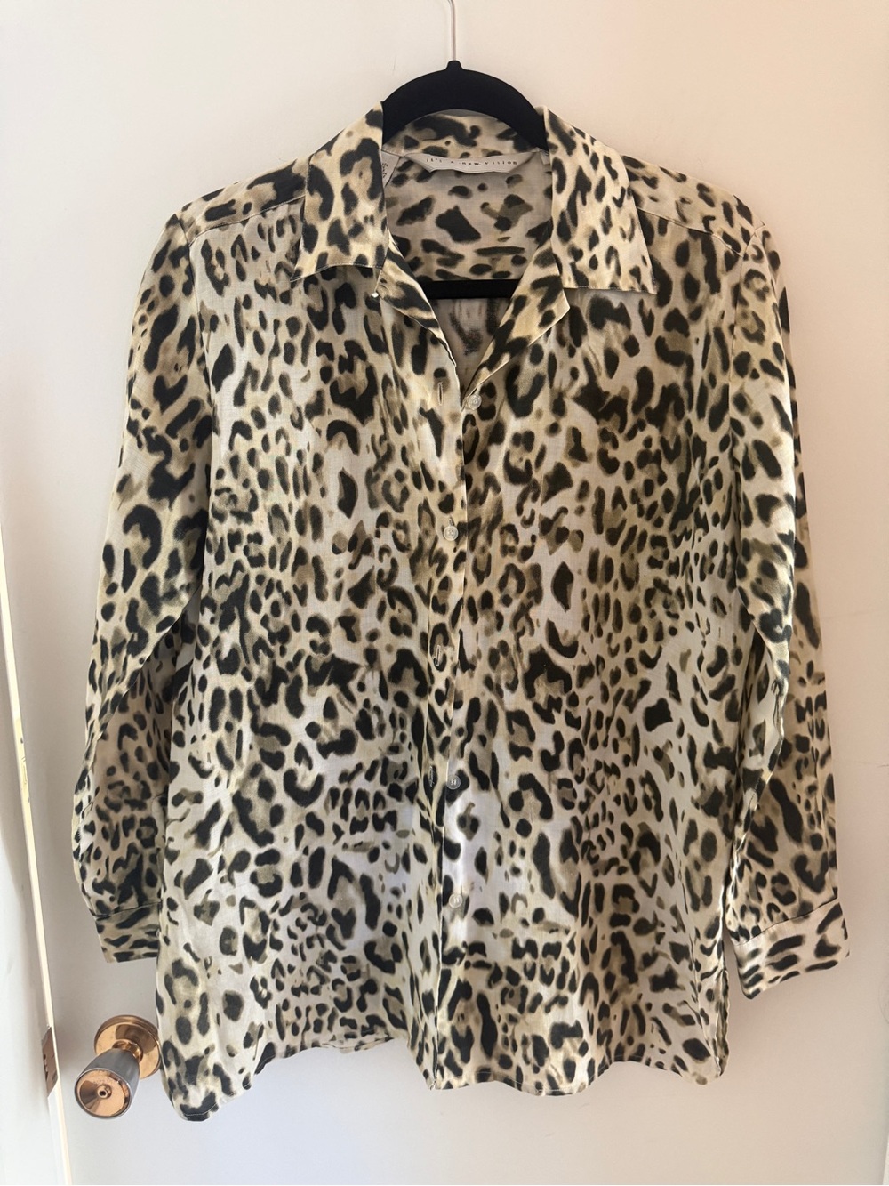 It’s a New Vision Leopard Print Linen Button Front Shirt Small Oversized